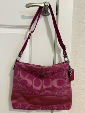 Coach Poppy shoulder bag style no. F1280-F19450 in raspberry/fuchsia